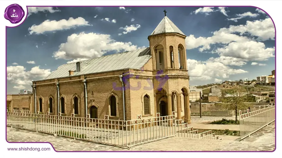 نمای بیرونی کلیسای جامع سنندج