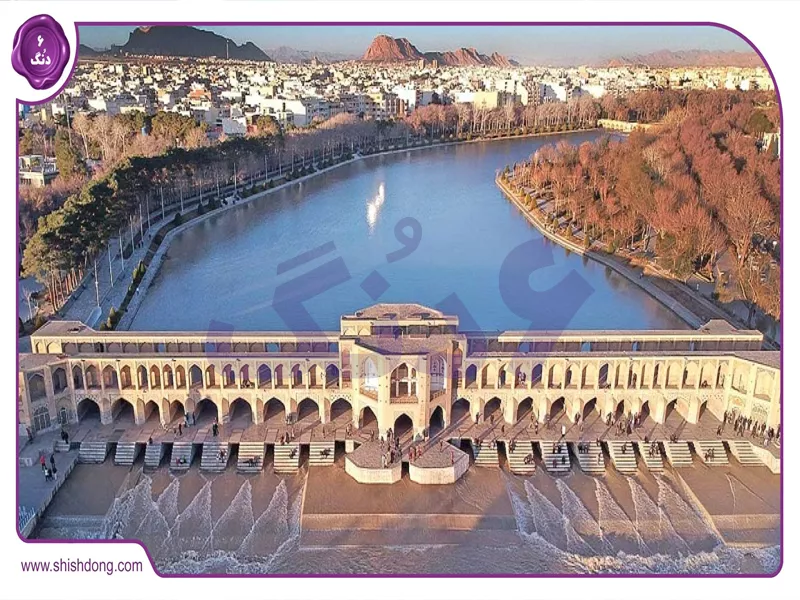 نمای حاشیه زاینده رود اصفهان