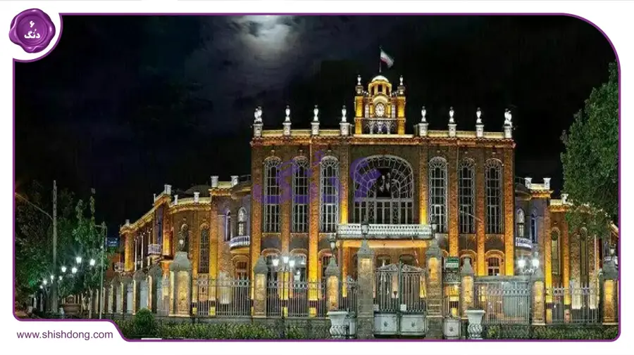 عمارت شهرداری تبریز نزدیک میدان ساعت