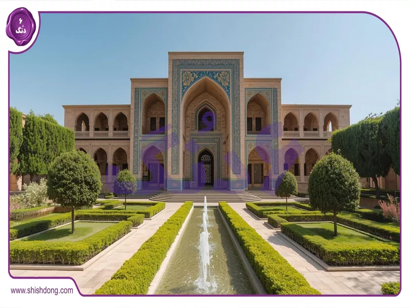 خانه سنتی در چهارباغ عباسی اصفهان با حیاط سرسبز