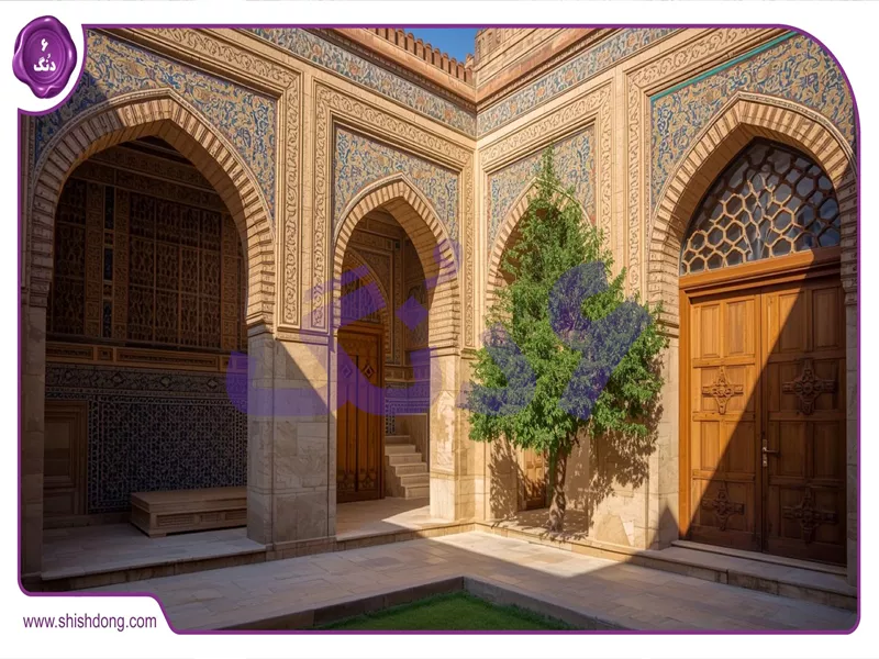 خانه سنتی در حافظ با حیاط سرسبز