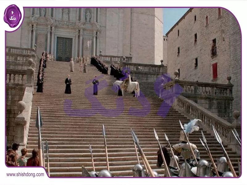 محاصره تاریخی دیوارهای خیرونا