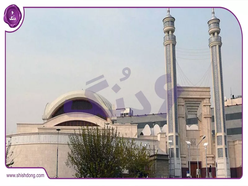 امکانات رفاهی شهرک غرب مانند مسجد جامع و دونر گاردن