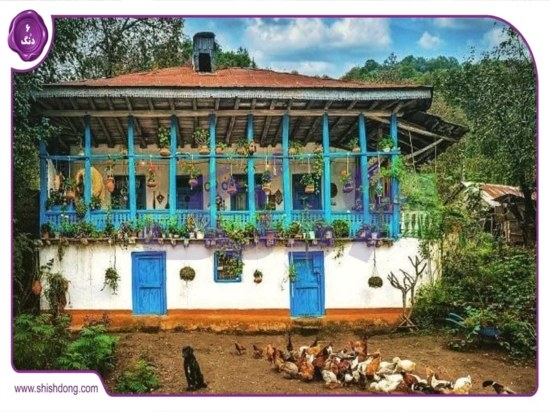 اقامتگاه بوم‌گردی در تی‌تی‌نار نزدیک دریاچه نورماس