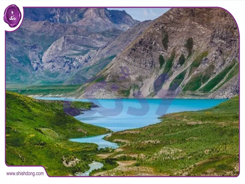 بومگردی چشمه سبز آبعلی با کلبه چوبی و غذای محلی