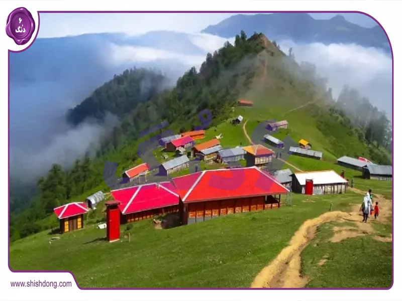 ییلاق زودل سر فومن با چشمانداز کوهستانی